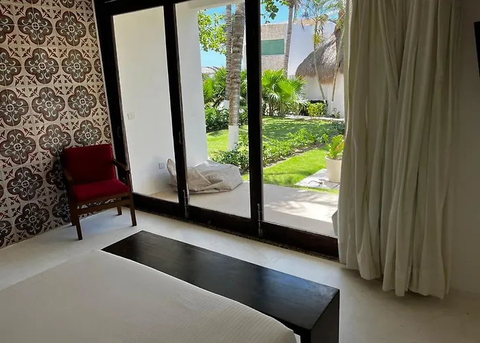 Le Reve By Mij - Beachfront (adults Only) 4*