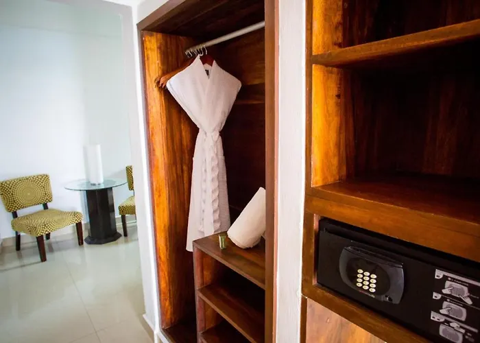 Hotel Le Reve By Mij - Beachfront (adults Only)