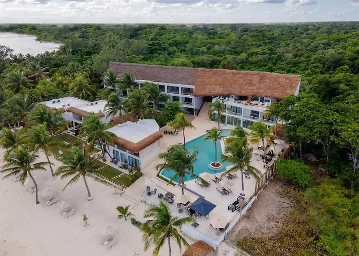 Le Reve By Mij - Beachfront (adults Only) 4*