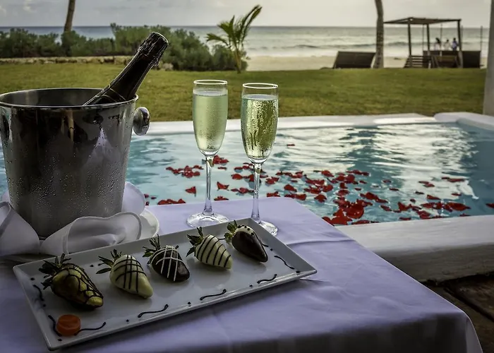 Le Reve By Mij - Beachfront (adults Only) 4*